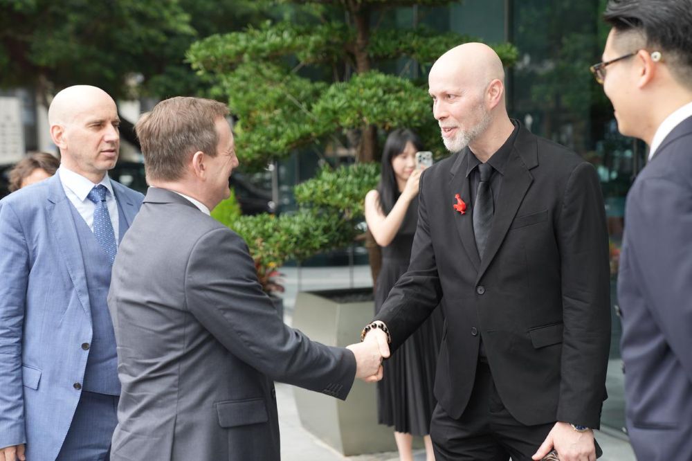 1759213640220780.jpg 96618fc0-eae6-4728-aba8-13d6f5e98b08.jpg